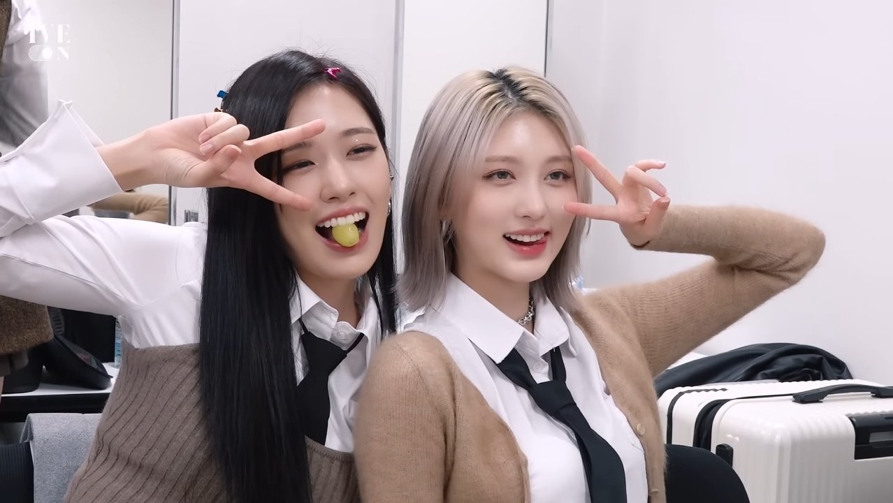 [잡담] 가을이 흑발 전 헤어도 너무 잘어울렸는데 | 인스티즈