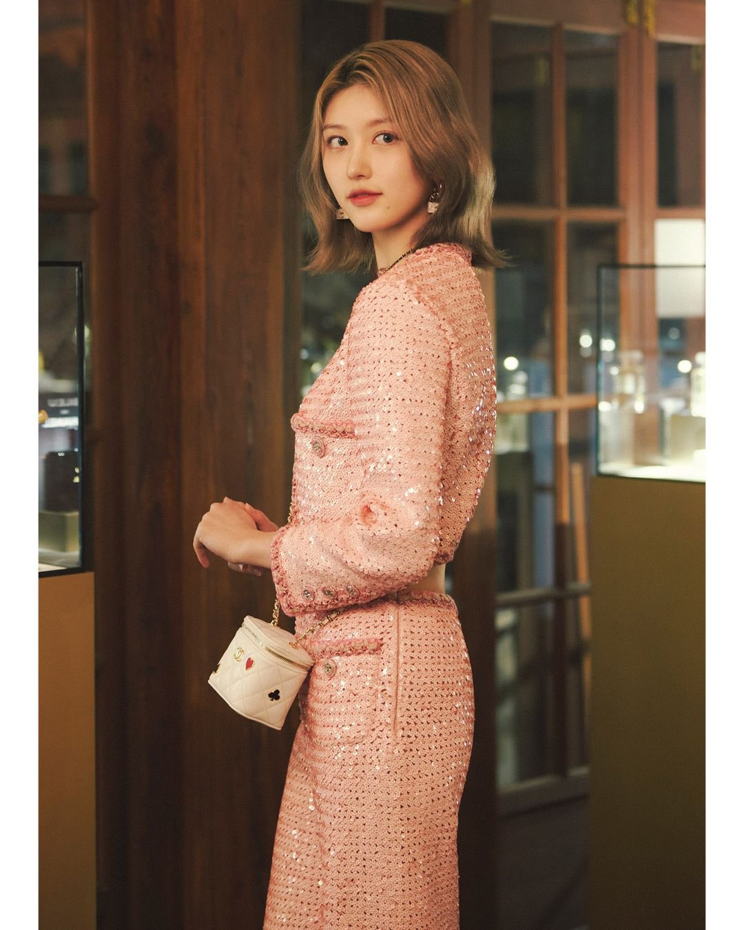 [잡담] 가을이 흑발 전 헤어도 너무 잘어울렸는데 | 인스티즈