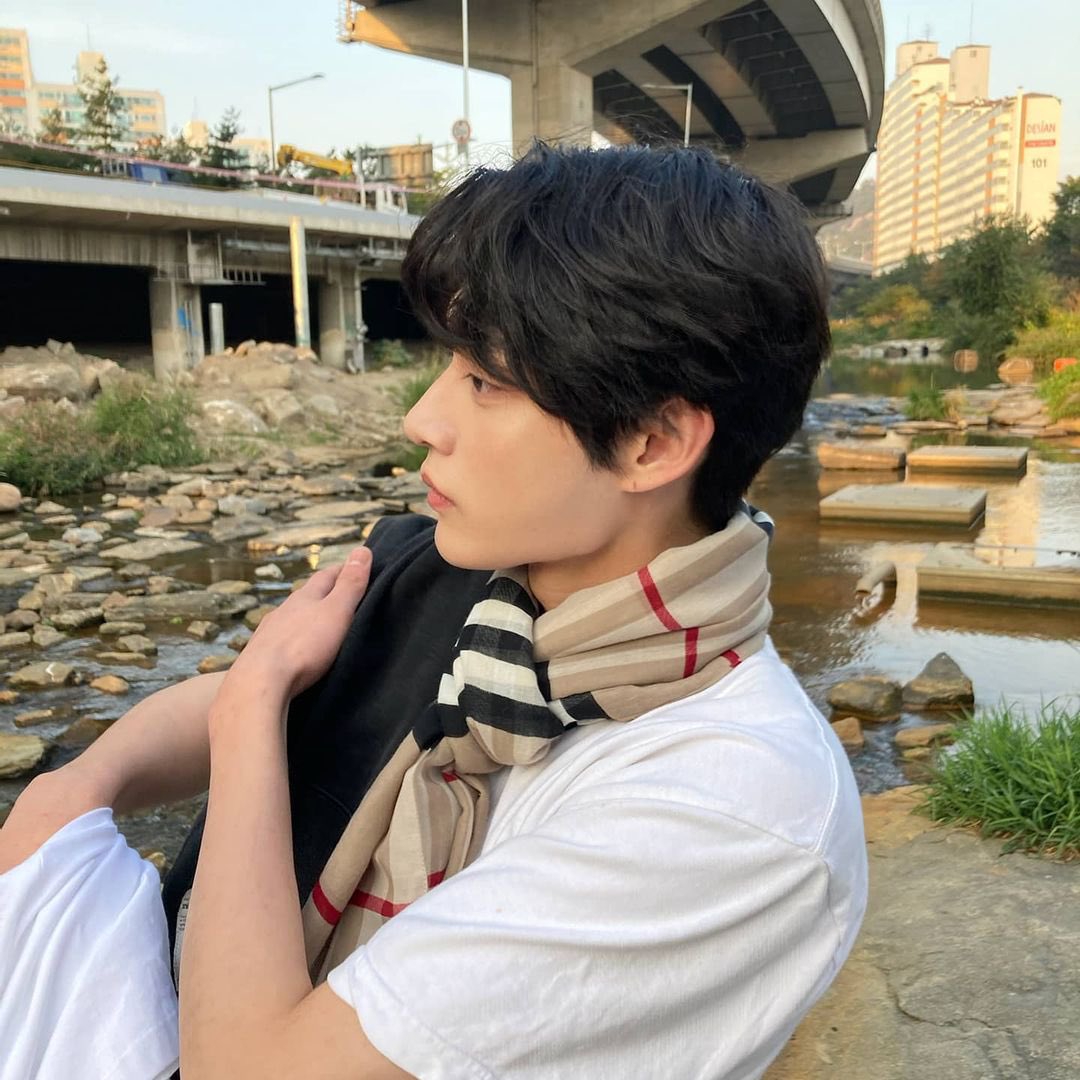 [잡담] 응 김지웅 데뷔하자💕 | 인스티즈