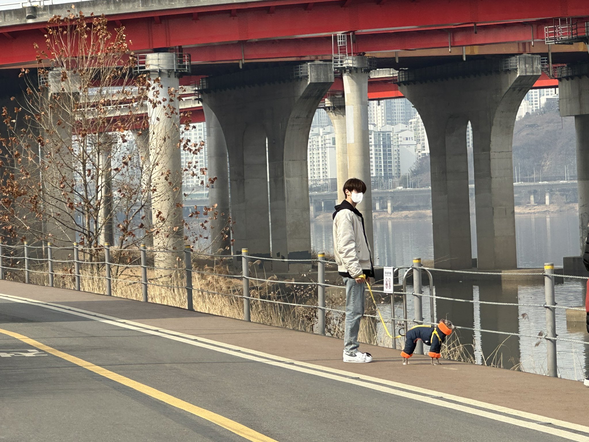 [잡담] 김규빈 목격인데 이건 거의 뭐 화보아님..? | 인스티즈