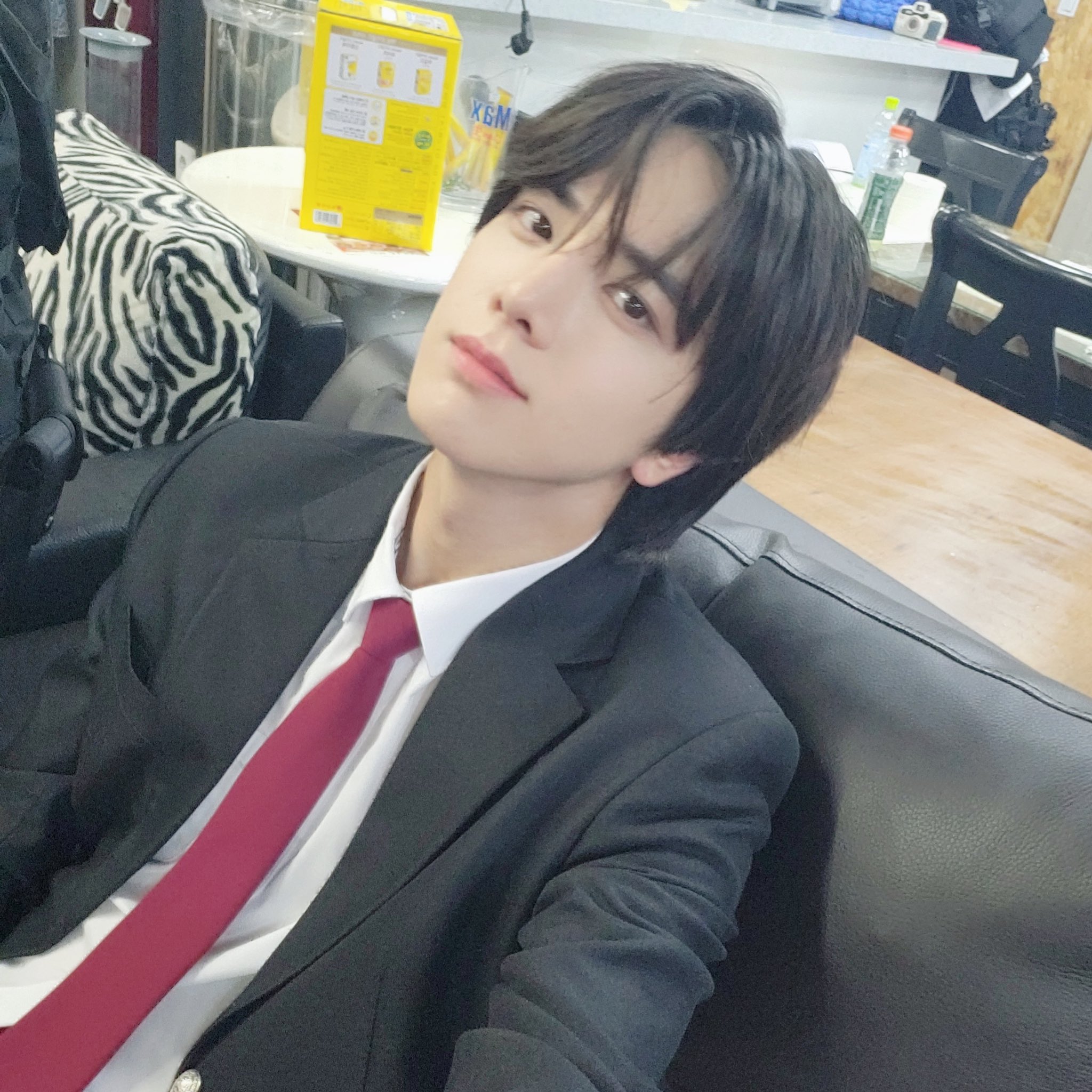 [잡담] 영훈 들아 나 궁금한거 이써!! | 인스티즈