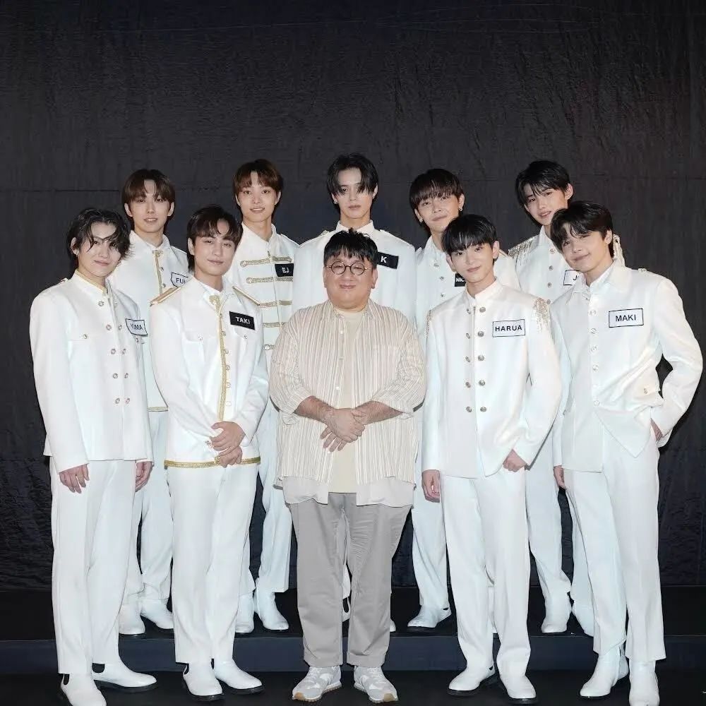 [잡담] 방시혁 인스타 하이브돌이랑 찍은 사진밖에 없음ㅋㅋㅋㅋㅋㅋㅋ | 인스티즈