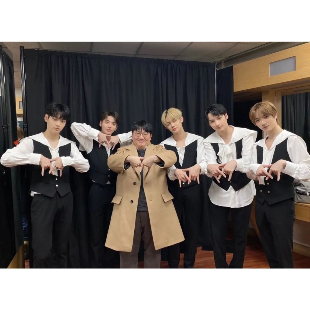 [잡담] 방시혁 인스타 하이브돌이랑 찍은 사진밖에 없음ㅋㅋㅋㅋㅋㅋㅋ | 인스티즈