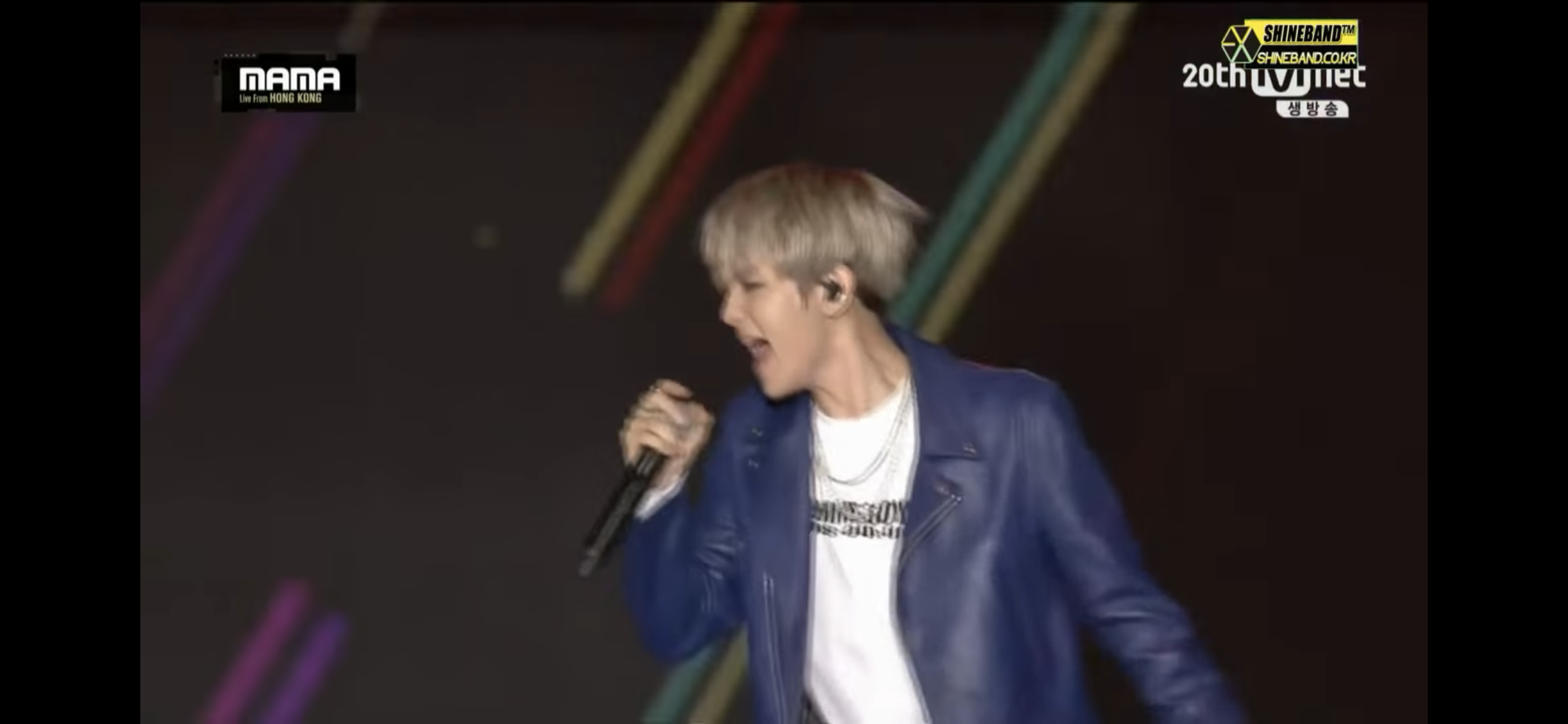 [잡담] 와 백현 무대 진짜 잘한다 유튜브 타고타고 들가서 보는데 | 인스티즈
