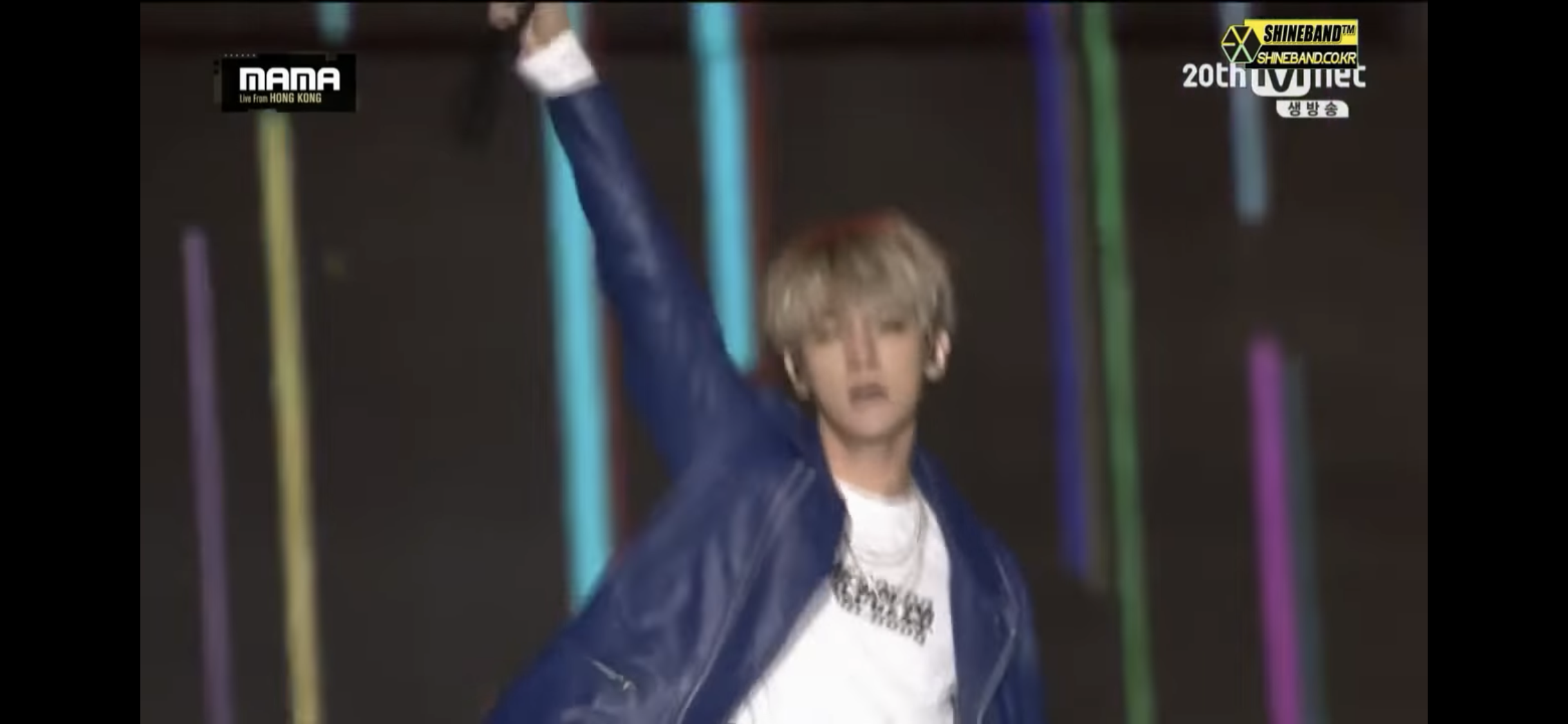 [잡담] 와 백현 무대 진짜 잘한다 유튜브 타고타고 들가서 보는데 | 인스티즈