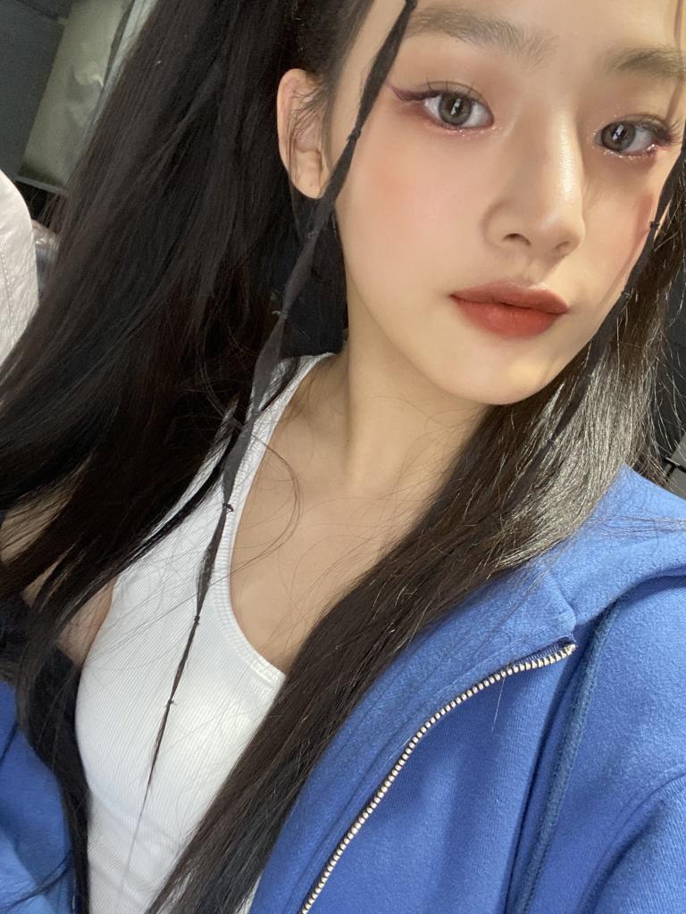 [잡담] 뉴진스 민지 ㅁ쌩얼 VS 풀메 | 인스티즈
