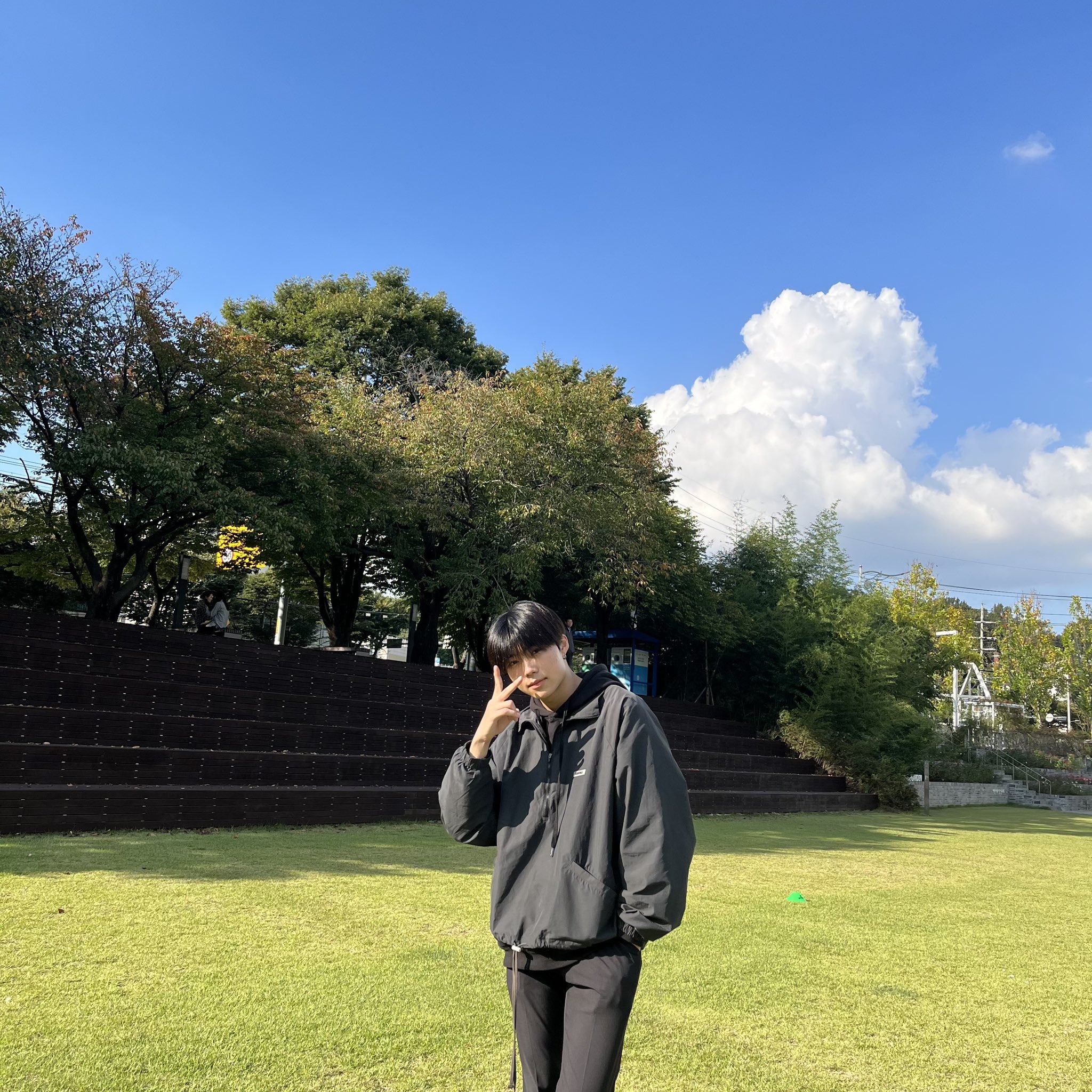 [잡담] 박건욱 과사 진짜 내가 이래도 되나 싶을정도로 개좋다... | 인스티즈