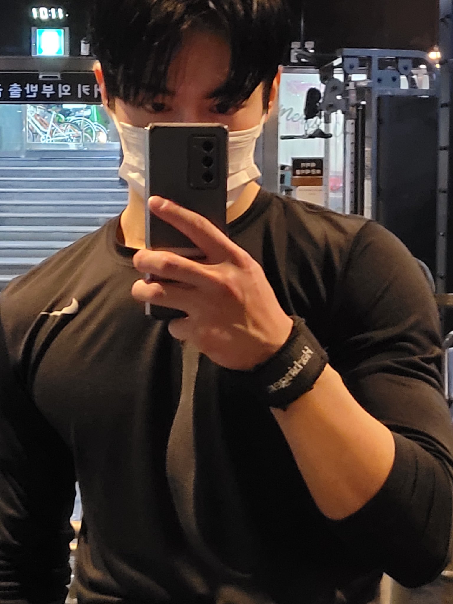 [잡담] 헬스장 셀카 넘 좋다 | 인스티즈