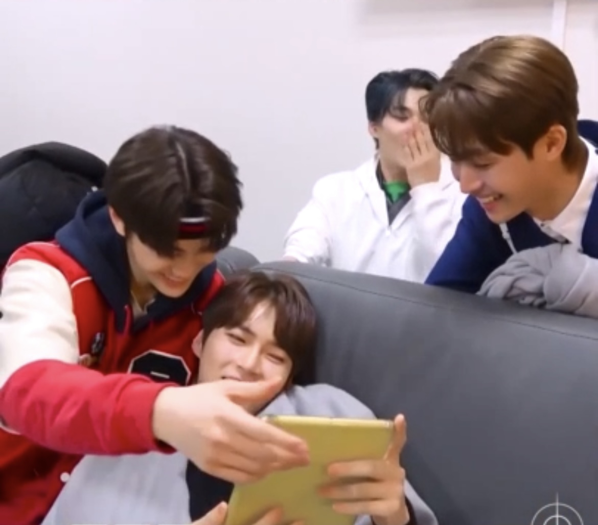 [잡담] 보플 김규빈 성한빈 뭐하는거야?ㅋㅋㅋㅋㅋㅋㅋㅋㅋ | 인스티즈