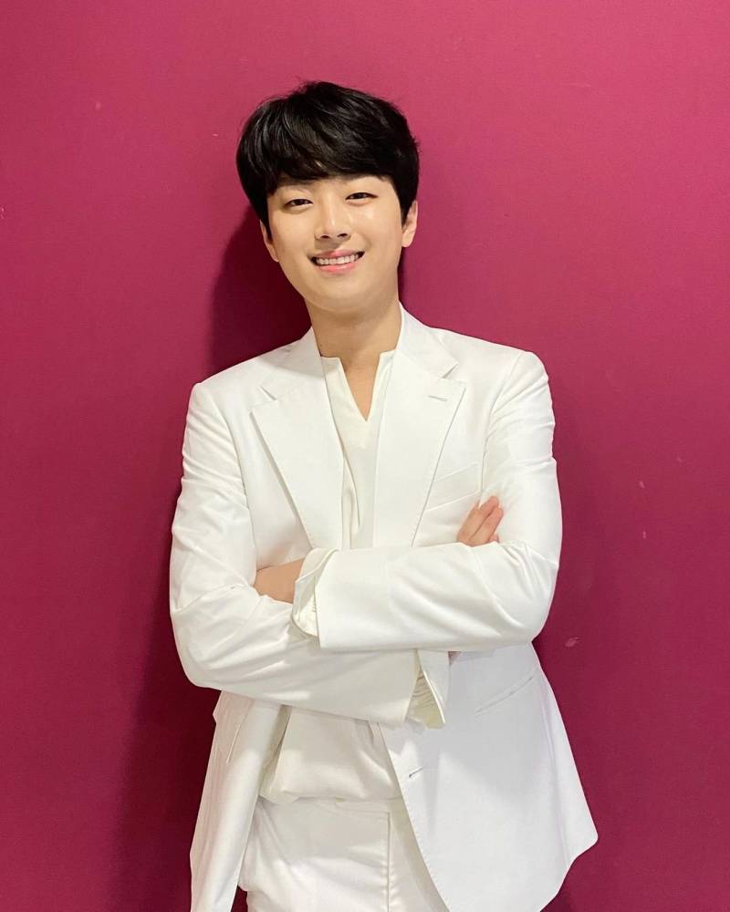 최근 쇼음악중심 나오는 아이돌 특징..............jpg | 인스티즈
