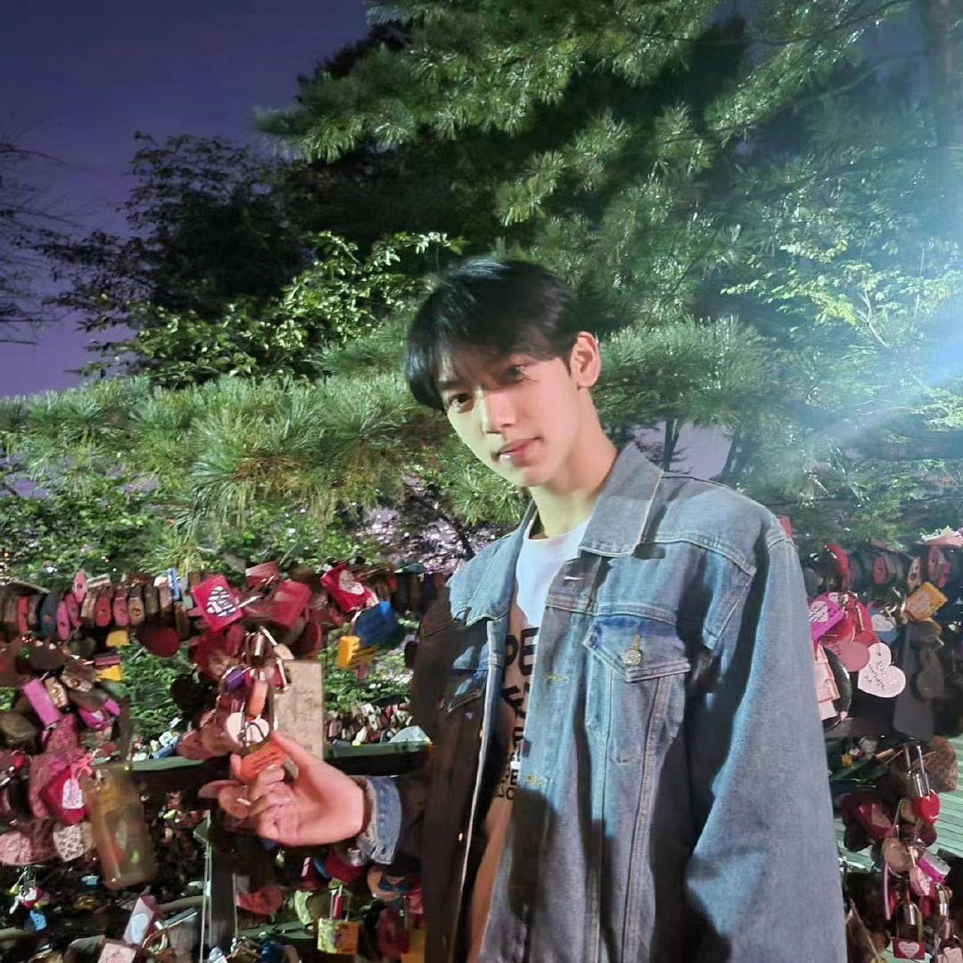 [잡담] 규빈아 유진아 데뷔해서 꼭 남산 간 날 이야기 풀어주세요 | 인스티즈