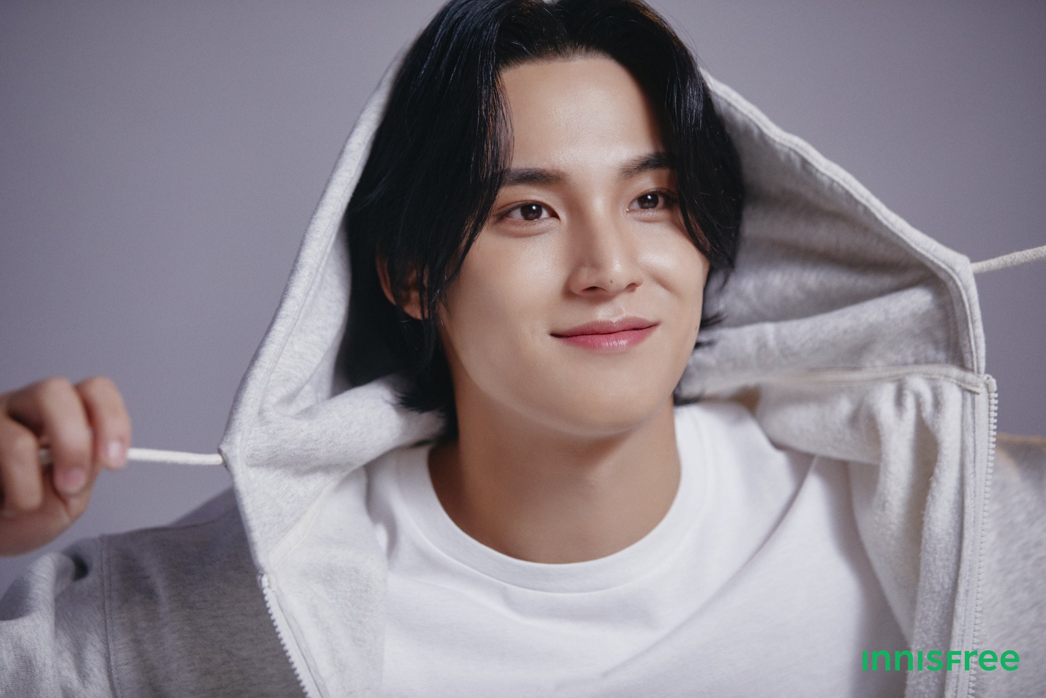 [잡담] 아아아악 이니스프리 김민규 개이쁘잔ㄹ아!!!! | 인스티즈