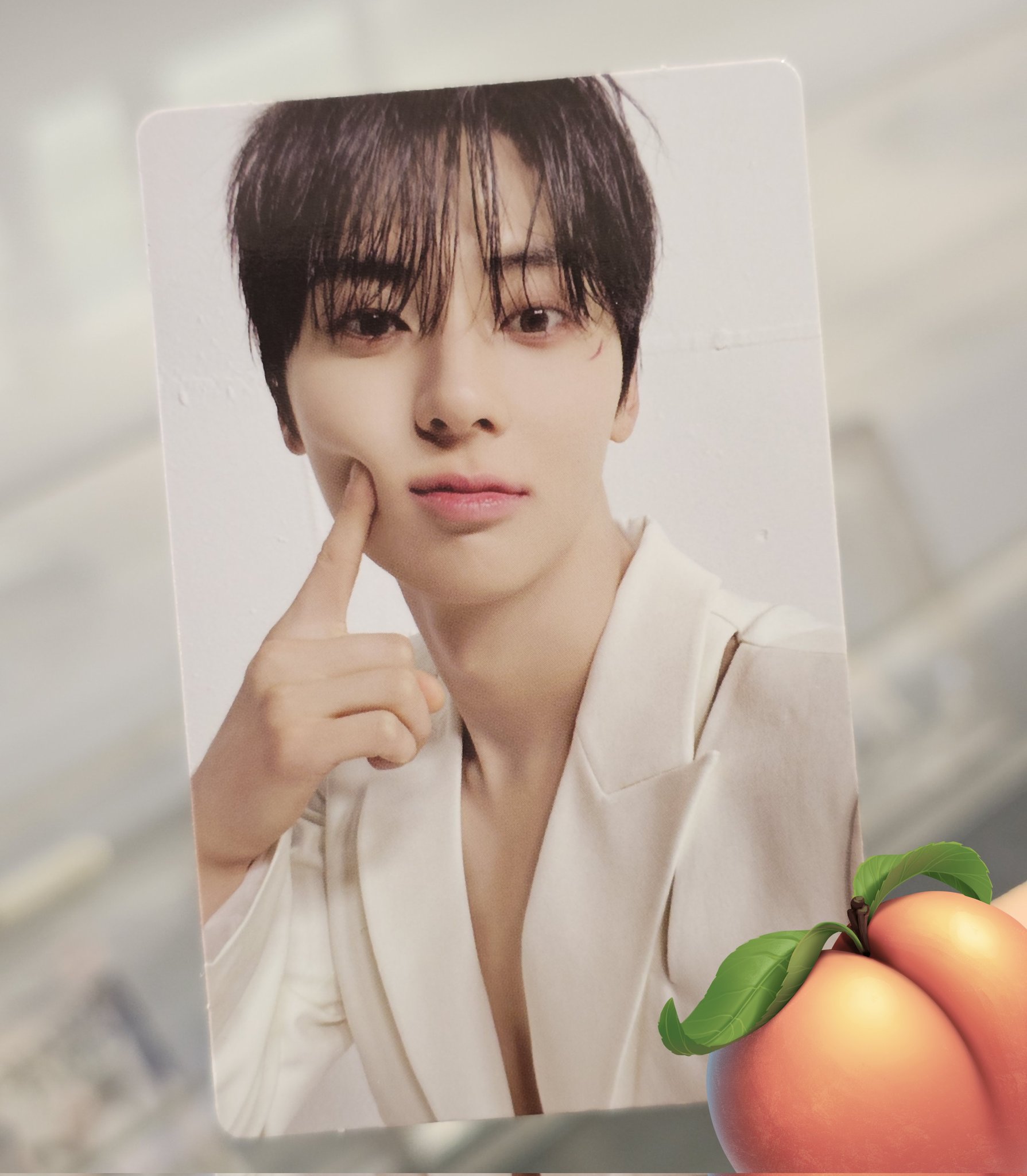 [잡담] 황민현 포카떴다 | 인스티즈