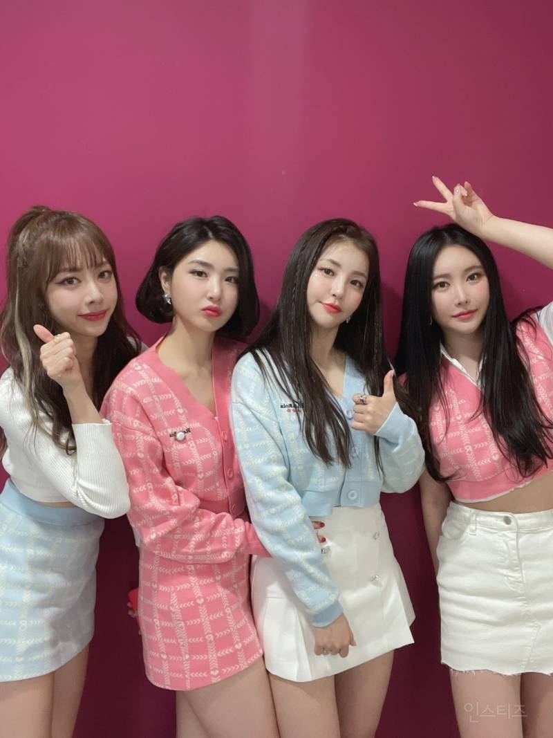 [잡담] 음중 핑크벽 별거아닌데 되게 이쁘지않아...?? | 인스티즈
