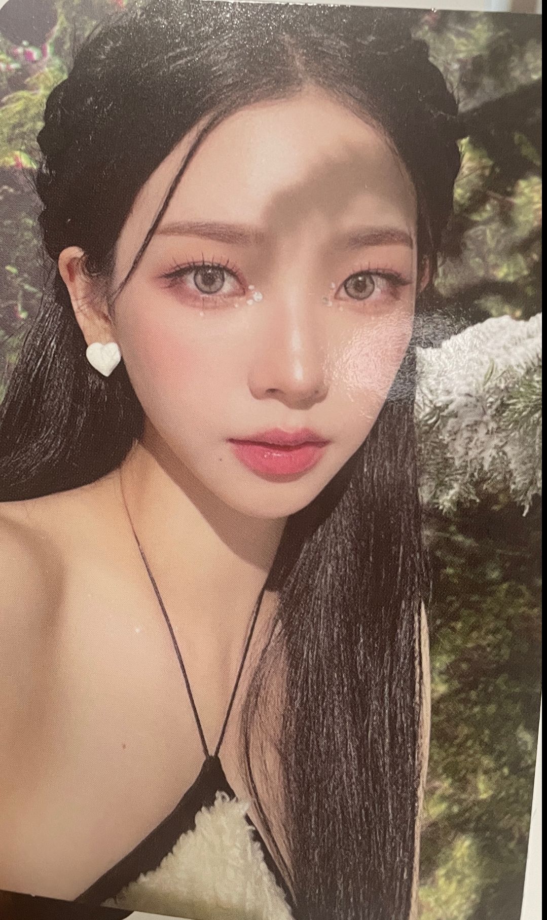 [잡담] 카리나 이런 얄궂은 아이템을 어뜨케 로판마냥 소화하는거임??? | 인스티즈