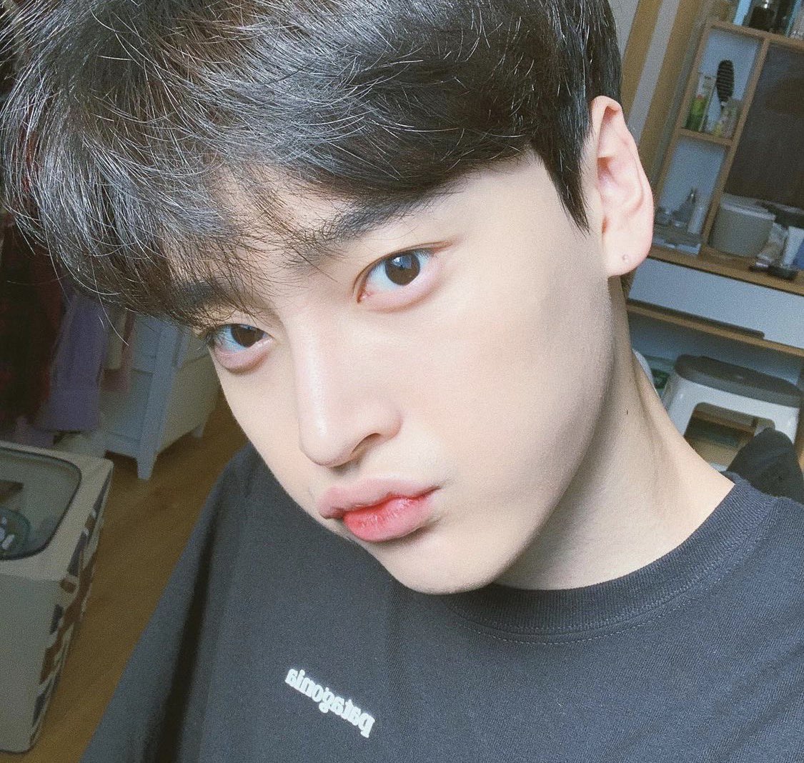 [잡담] 소년판타지 양태선 셀카 장인이다😋 | 인스티즈