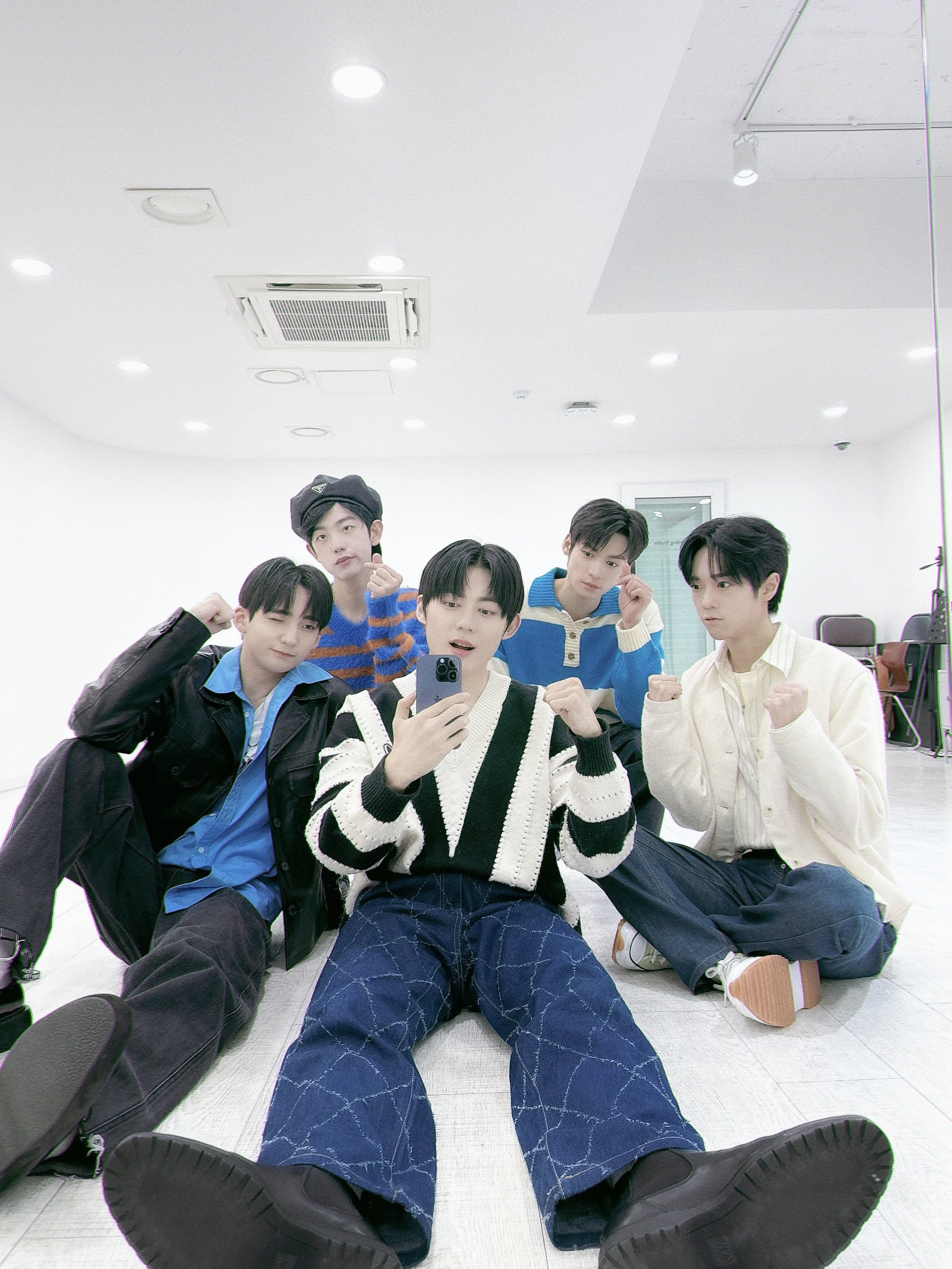 [잡담] 피크타임 4시 BXB 새멤버 잘 구한거같아 | 인스티즈