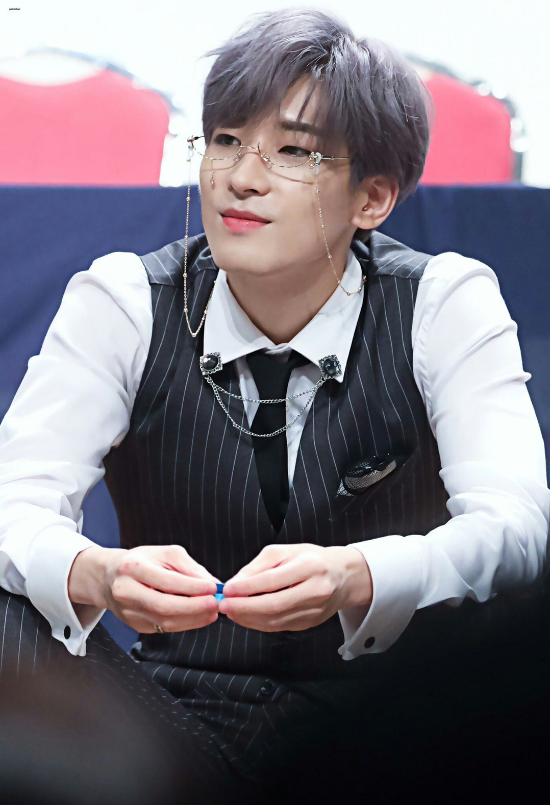 [잡담] 안경이 너무 잘 어울리는 남돌 (내 기준) | 인스티즈