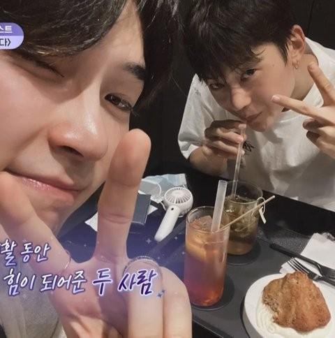 [잡담] 성한빈 석매튜 둘이 음료 취향 절대 아메리카노는 아니려나 | 인스티즈