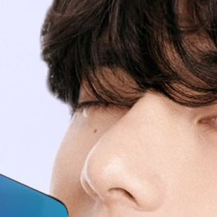 [잡담] 방탄 뷔 얼굴에 새 점 생긴 것 같어 | 인스티즈