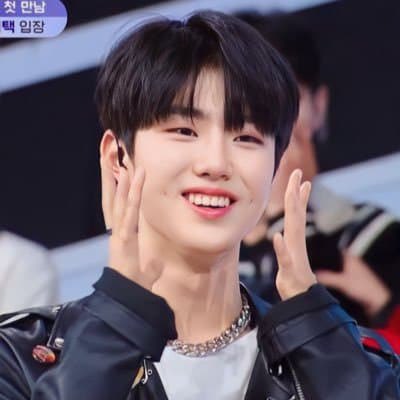 [잡담] 지후 보조개 너무 예뻐 | 인스티즈