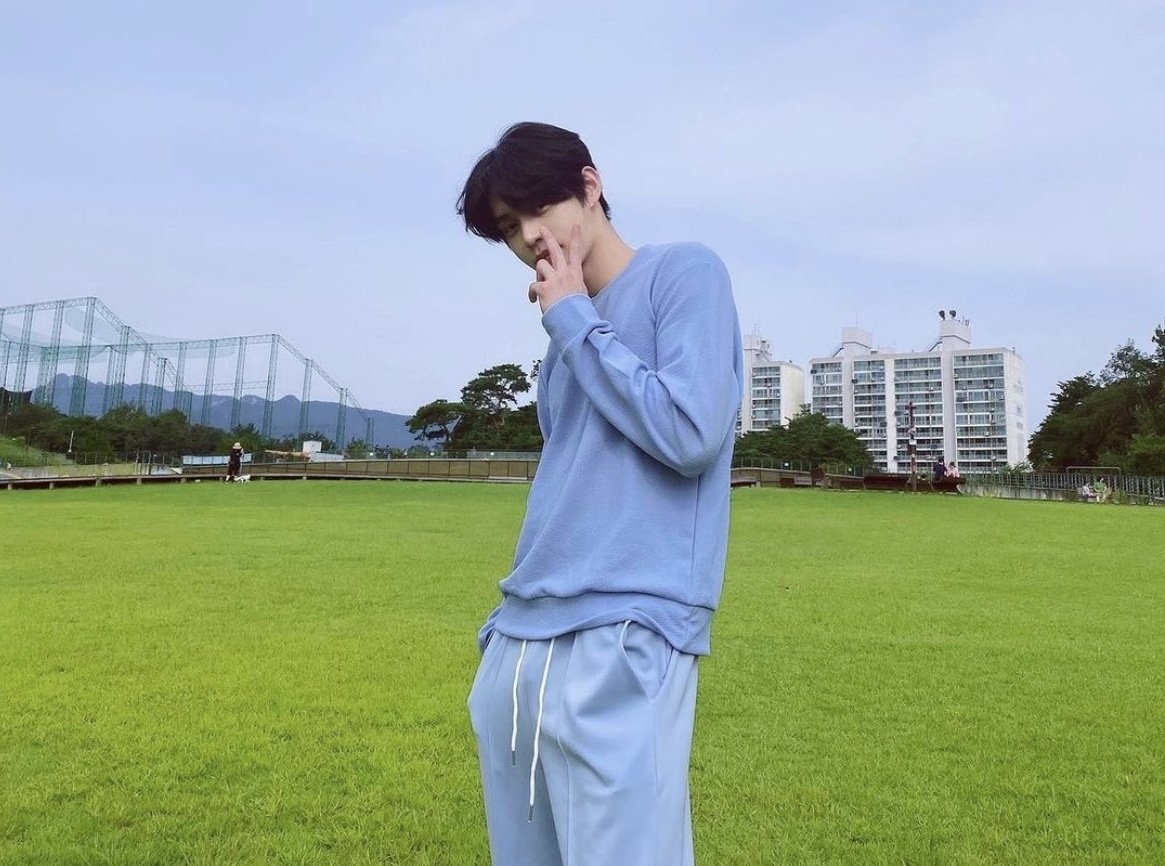 [잡담] 이때싶 청량 청순 김지웅을 알아보자 | 인스티즈