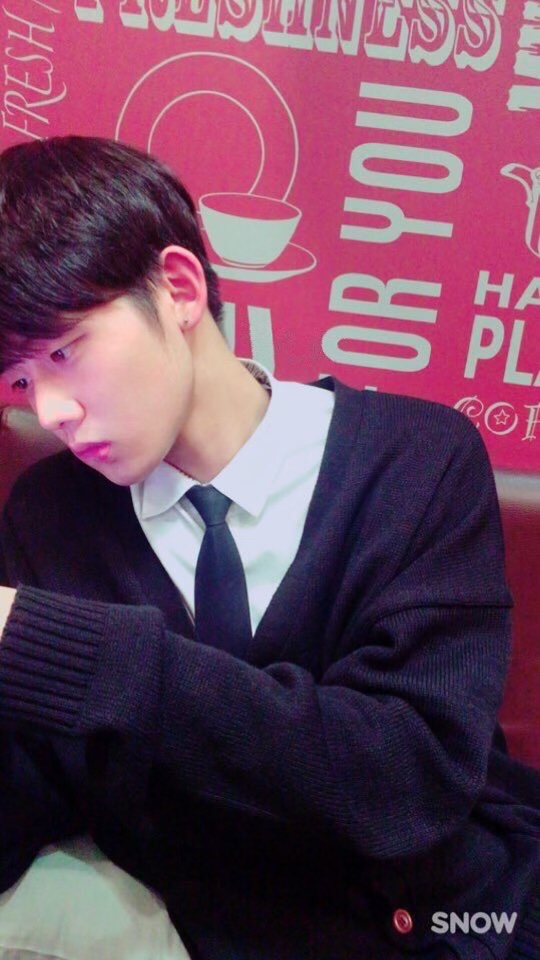 [잡담] 최연준 교복입던 시절 모르는게 한이야 | 인스티즈