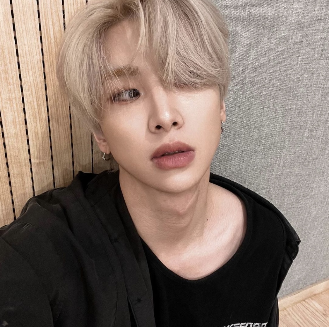 [잡담] 아니 이동열 이 비주얼에 노래까지 잘하면 어쩌잔거임 | 인스티즈