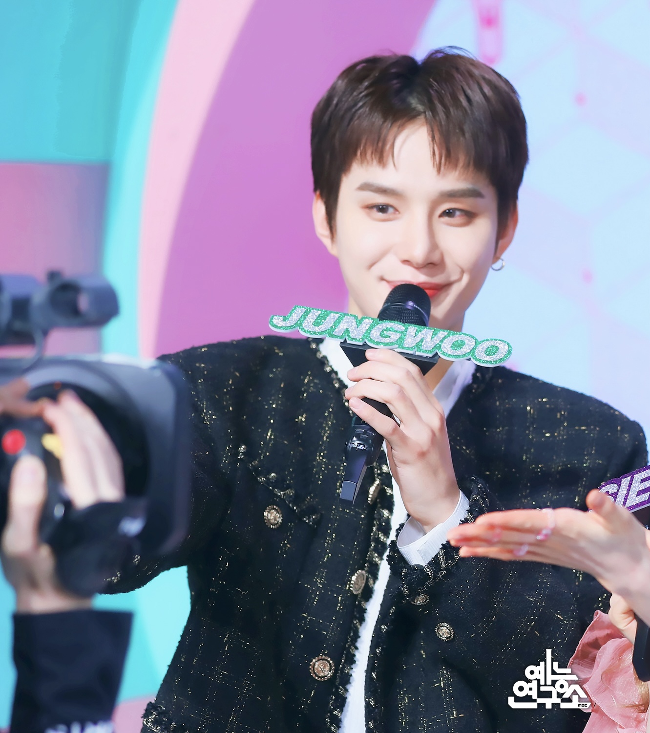 [잡담] 오늘 정우 앞머리 오히려 더 잘라주고싶다ㅋㅋㅋ | 인스티즈