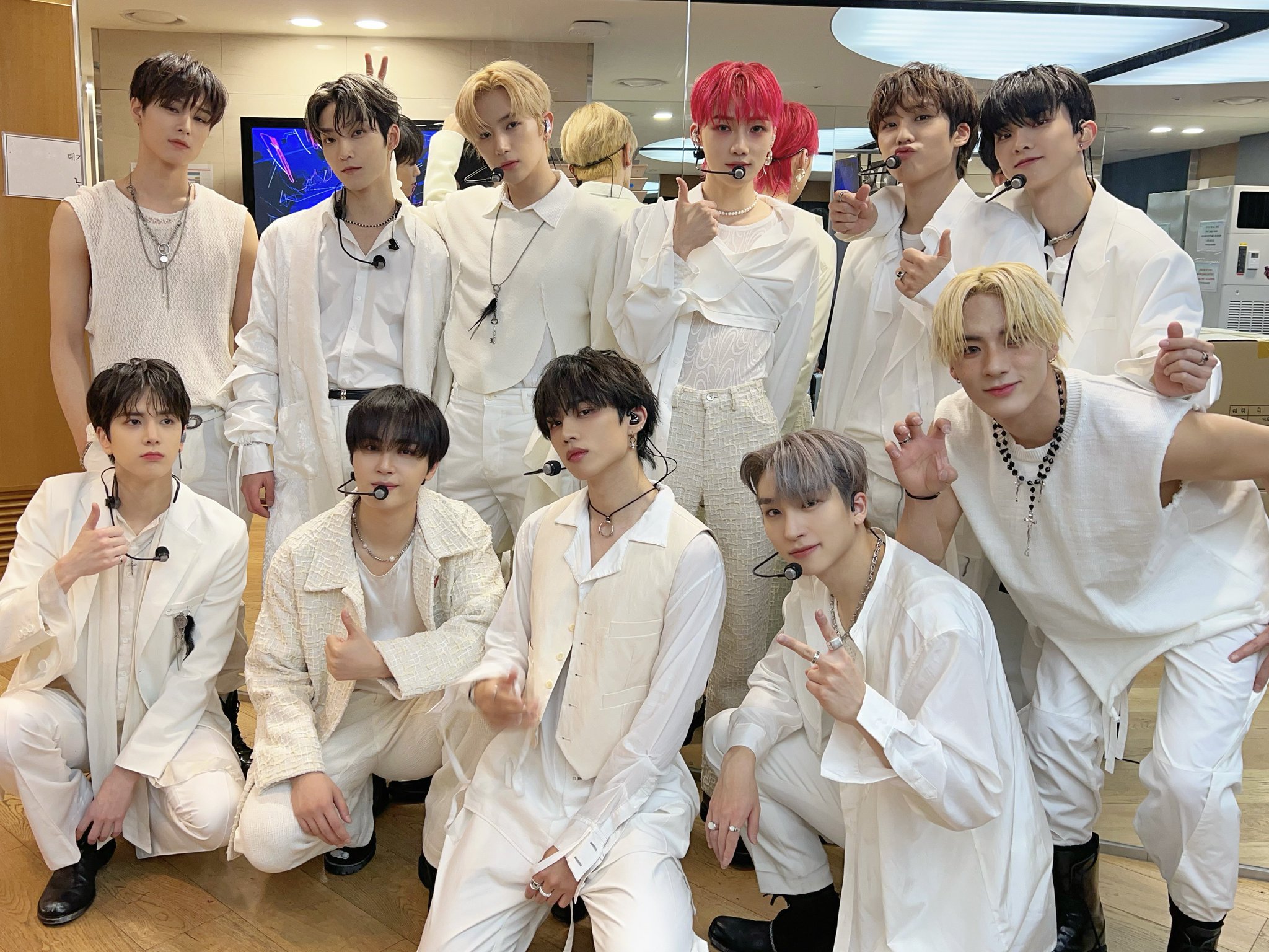 [잡담] 더보이즈 roar 음방 1주차&2주차 의상 모음💝 | 인스티즈