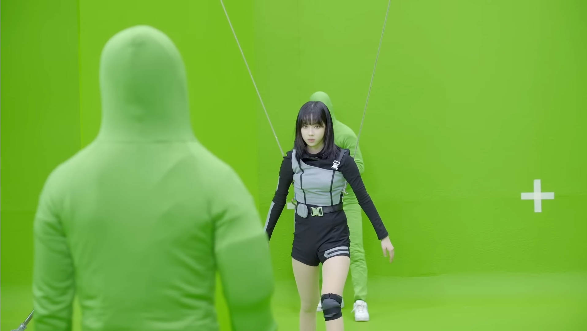 [잡담] 에스파 영상에서 이분들은 뭐지?? | 인스티즈