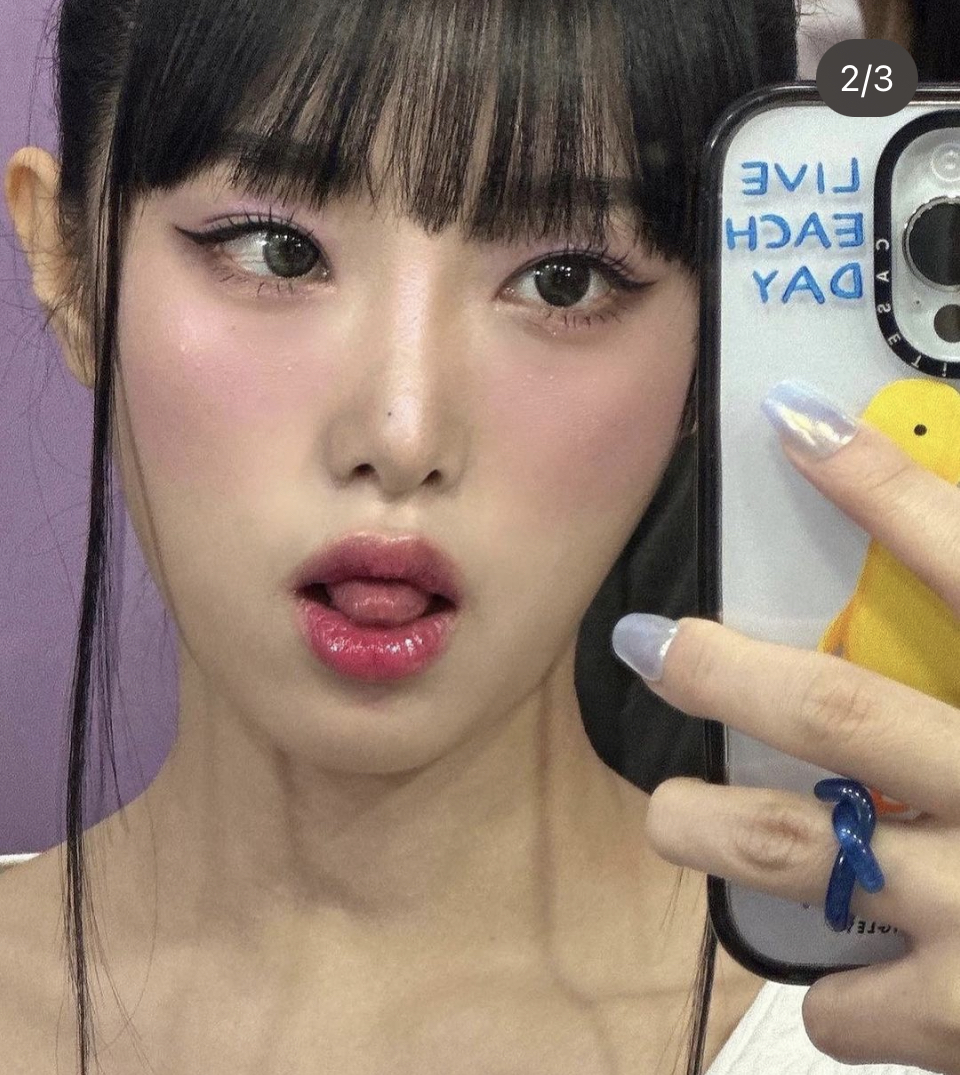 [잡담] 되게 사람들이 생각하는 전형적인 >여돌 메이크업<이다 | 인스티즈