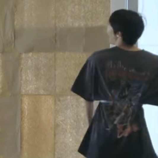 [잡담] 멤버들이 도영이 얇아서 무대 사이로 빠질수잇다고 걱정하는거 | 인스티즈