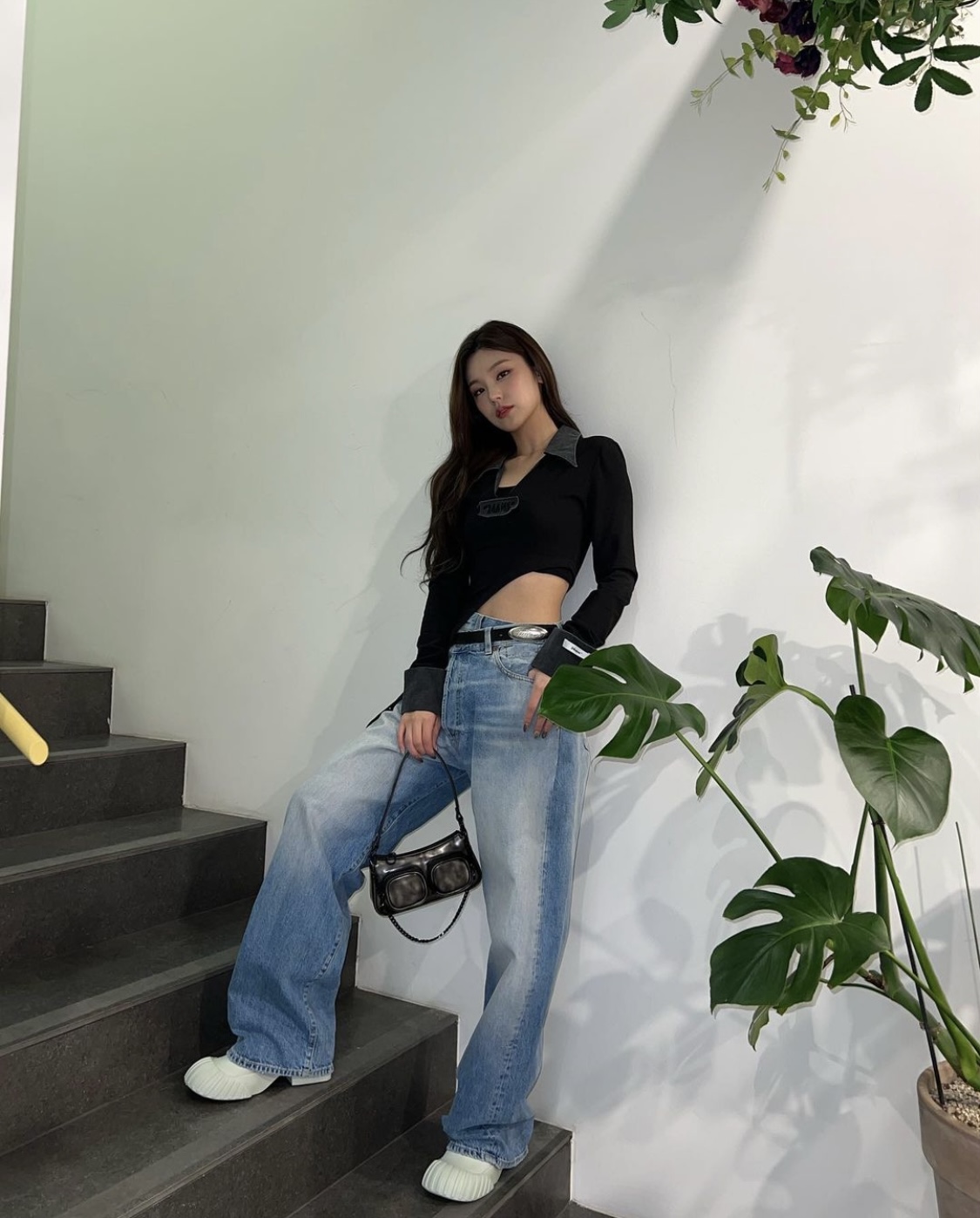 [잡담] 예지 이 가방 어디 꺼야??!? | 인스티즈