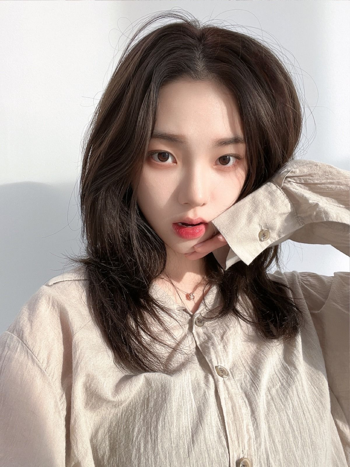 [잡담] 카리나 쿨톤으로 너무 유명하지만 웜톤 스타일링도 이뻐.. | 인스티즈