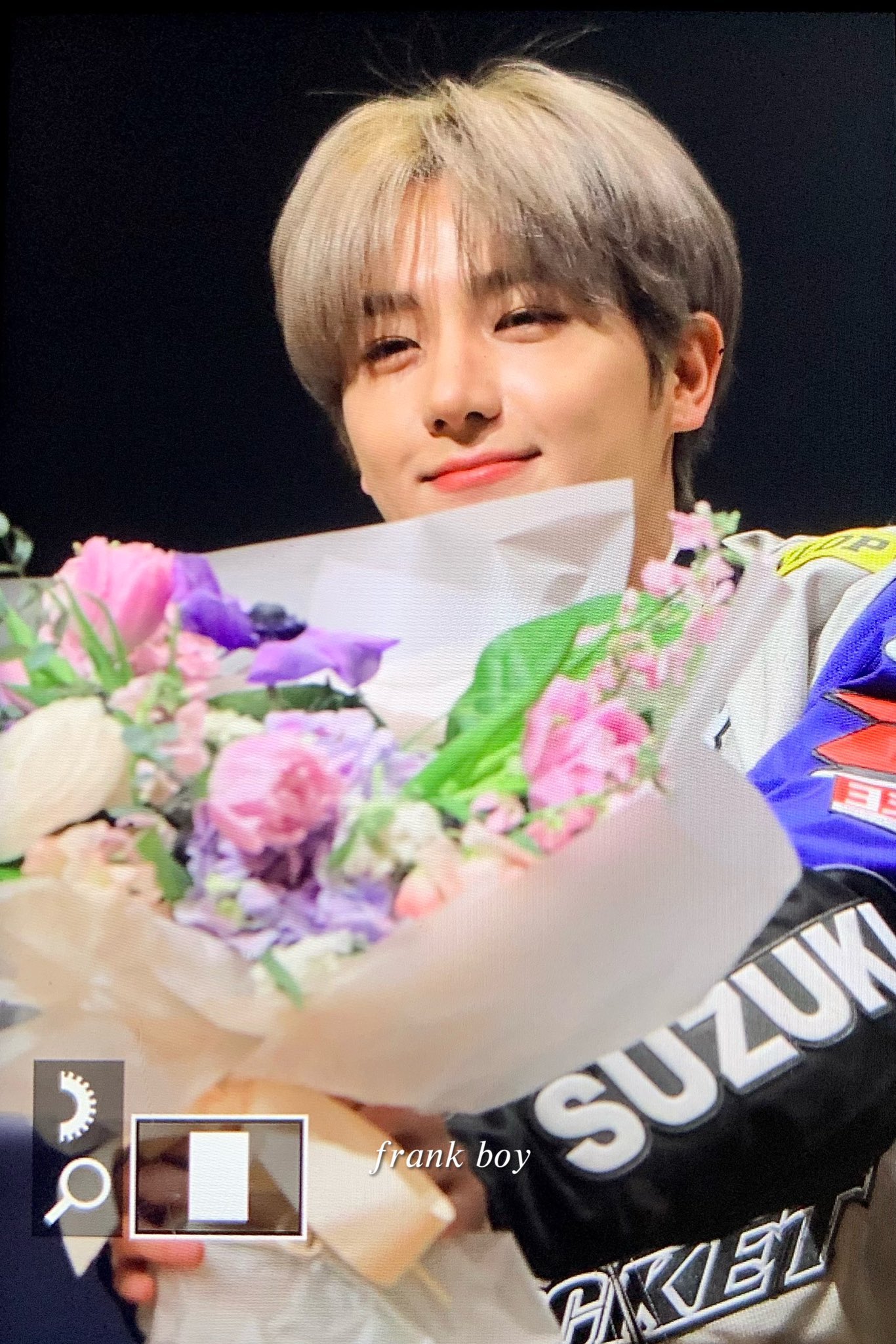 [잡담] 레이서복 입은 더보이즈 현재 | 인스티즈