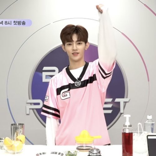 [잡담] 장하오 소매 왜자꾸 이렇게 하는건데 | 인스티즈