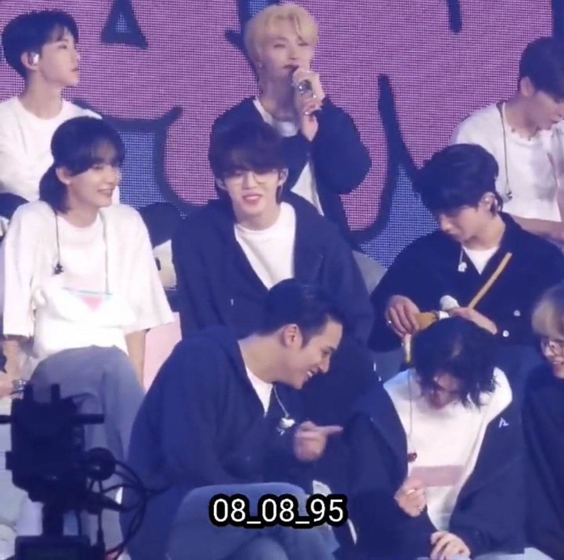 [잡담] 세븐틴 정한 위로 방식 진짜 ㅜㅜ... | 인스티즈