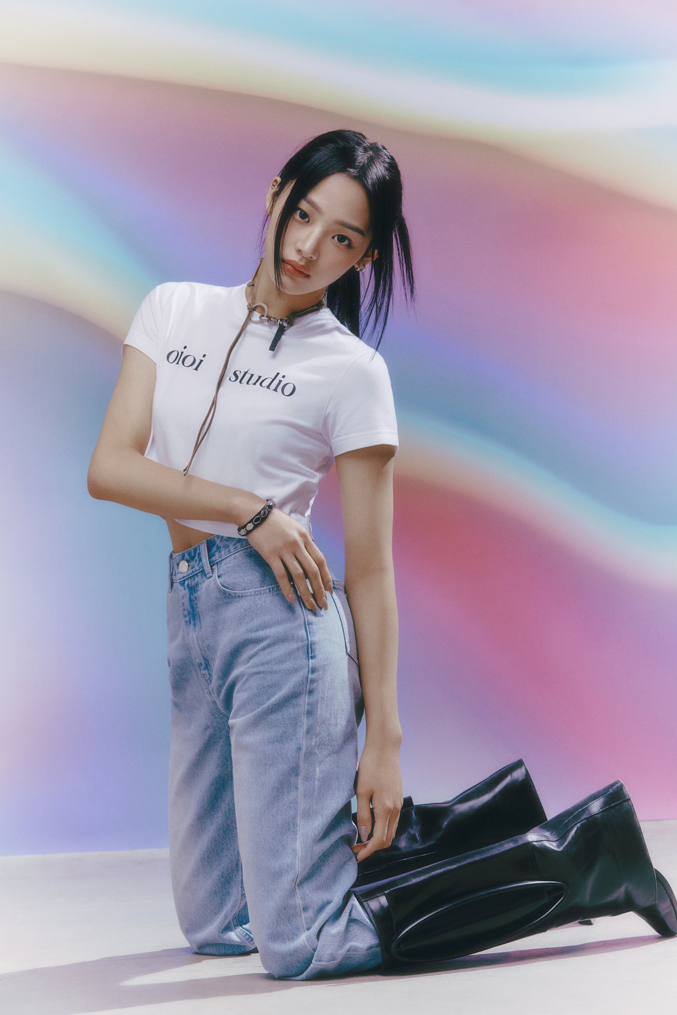 [잡담] 민지 이럴때마다 20대 여성 한명이 기절해나감 | 인스티즈