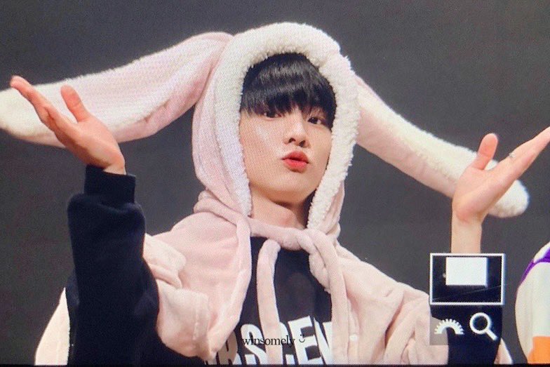 [잡담] 더보이즈 큐 팬싸템 찰떡이얏 ༼ಢ_ಢ༽ | 인스티즈