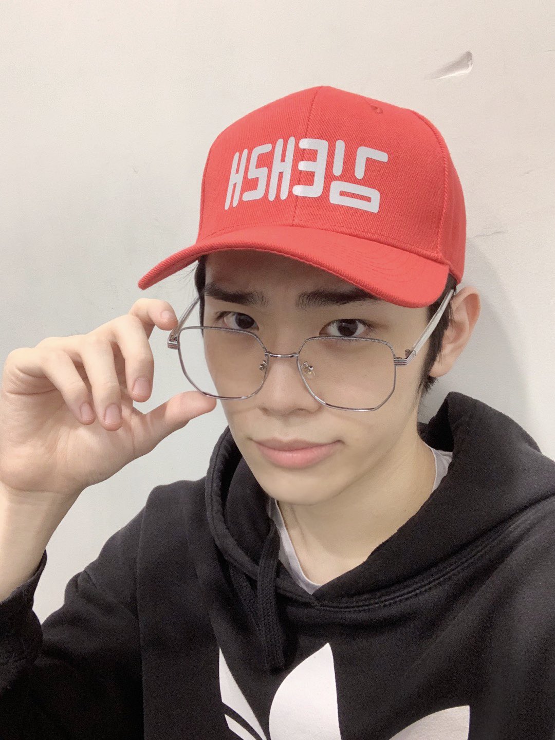 [잡담] 김 tv 데뷔하세용 | 인스티즈