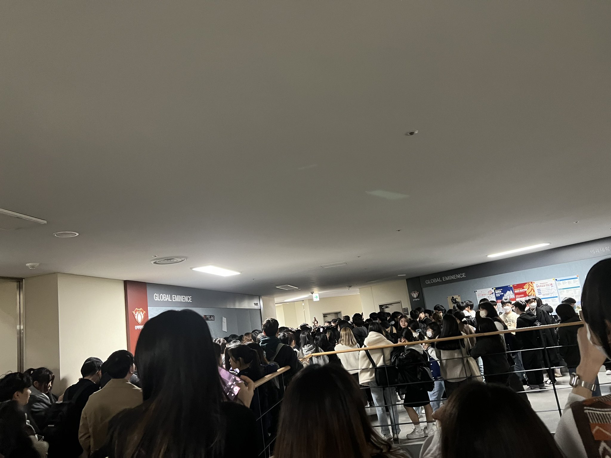 [잡담] 창섭이 인기 짱많드ㅏ... | 인스티즈