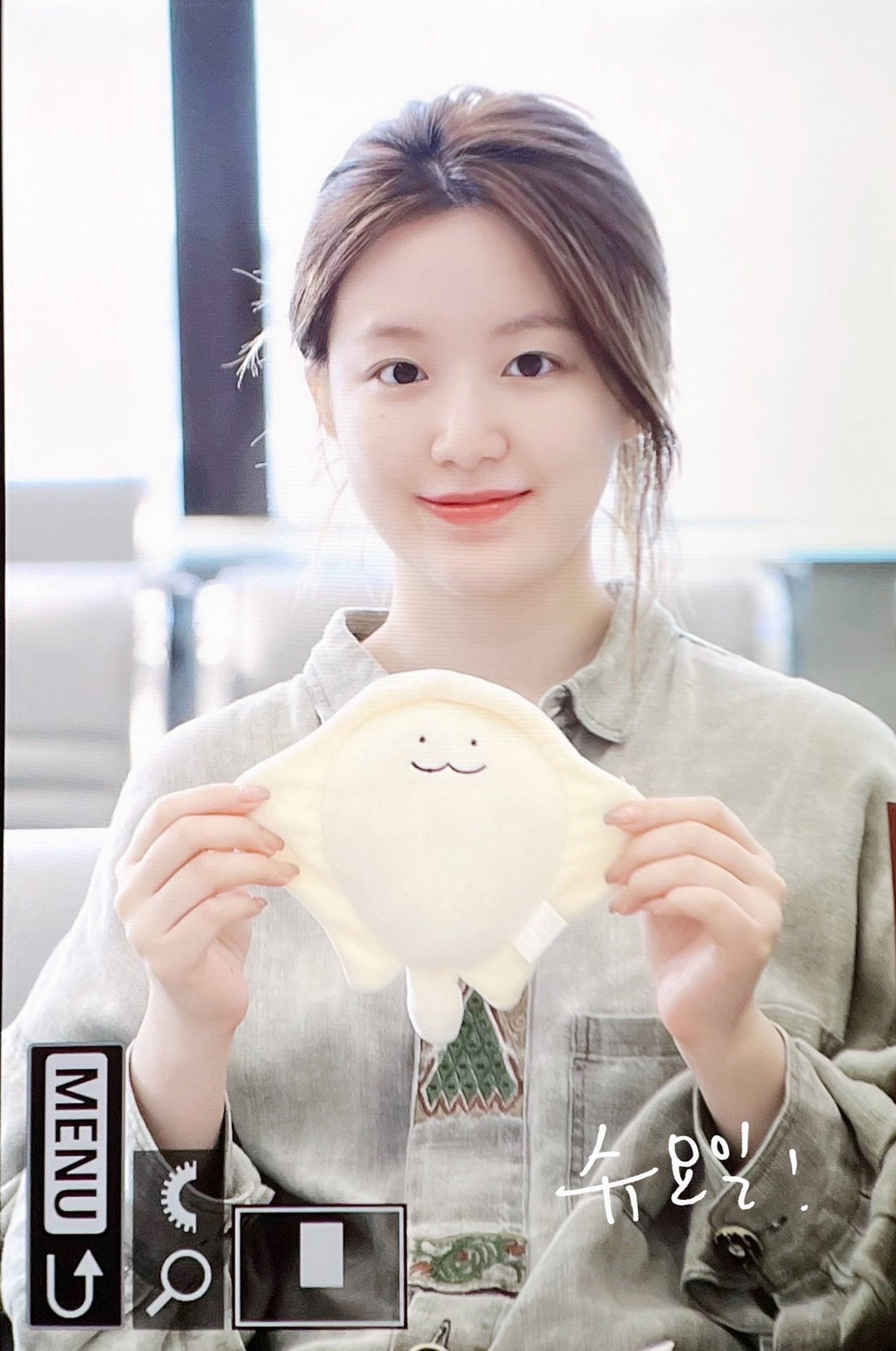 [잡담] 슈화 이사진 뭐야 너무 순둥하고 귀여웤ㅋㅋㅋㅋ | 인스티즈