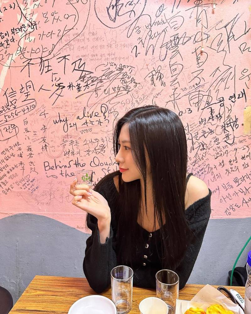 어느 한 아이돌의 신박한 앨범 홍보 | 인스티즈