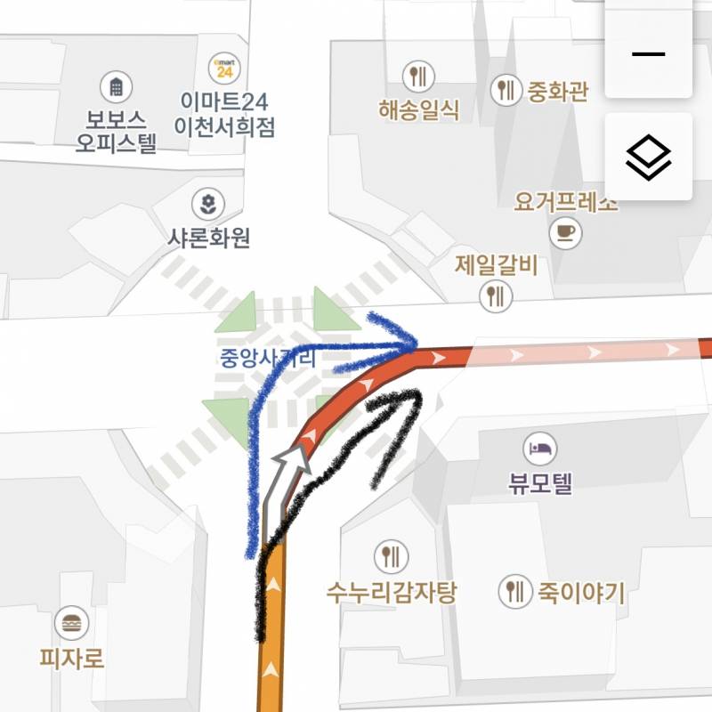 여기서 우회전하려면 어디로 들어가는건지 알랴줄사람,,,, | 인스티즈