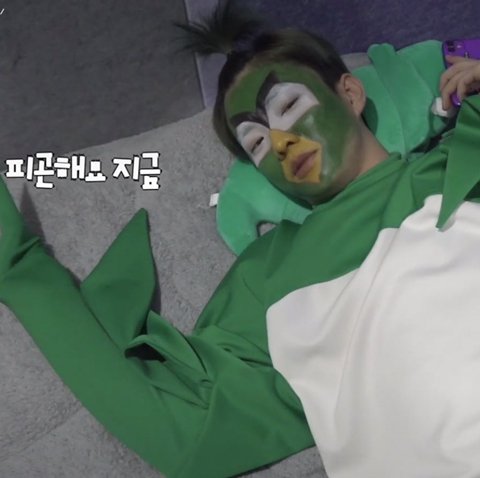 [잡담] 더보이즈 앵큐리버드 분장 웃긴데 너무 귀엽네 ㅋㅋㅋㅋㅋㅋㅋㅋㅋㅋㅋ | 인스티즈
