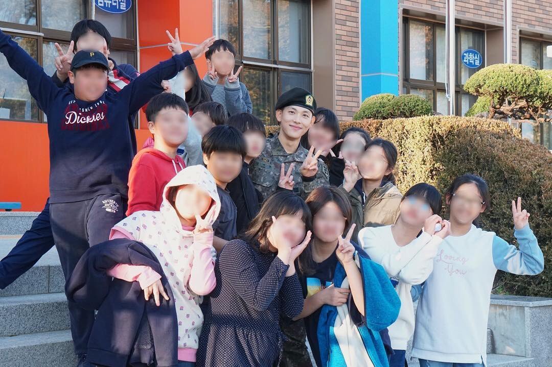 [잡담] 임시완은 초등학생이랑 얼굴 크기가 똑같네.. | 인스티즈