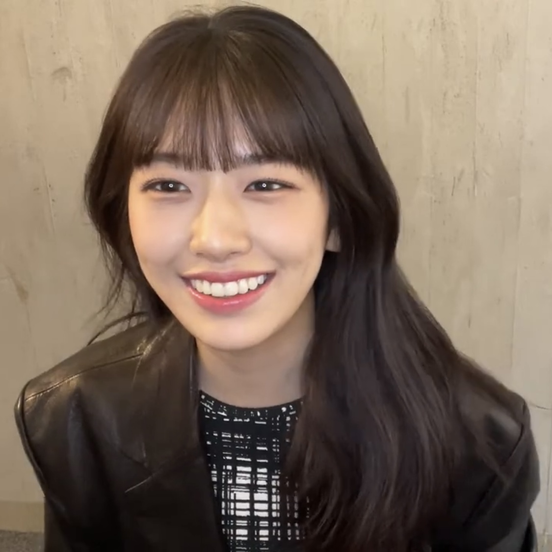 [잡담] 안유진 라이브한거 유튜브에 떴길래 봤는데 | 인스티즈