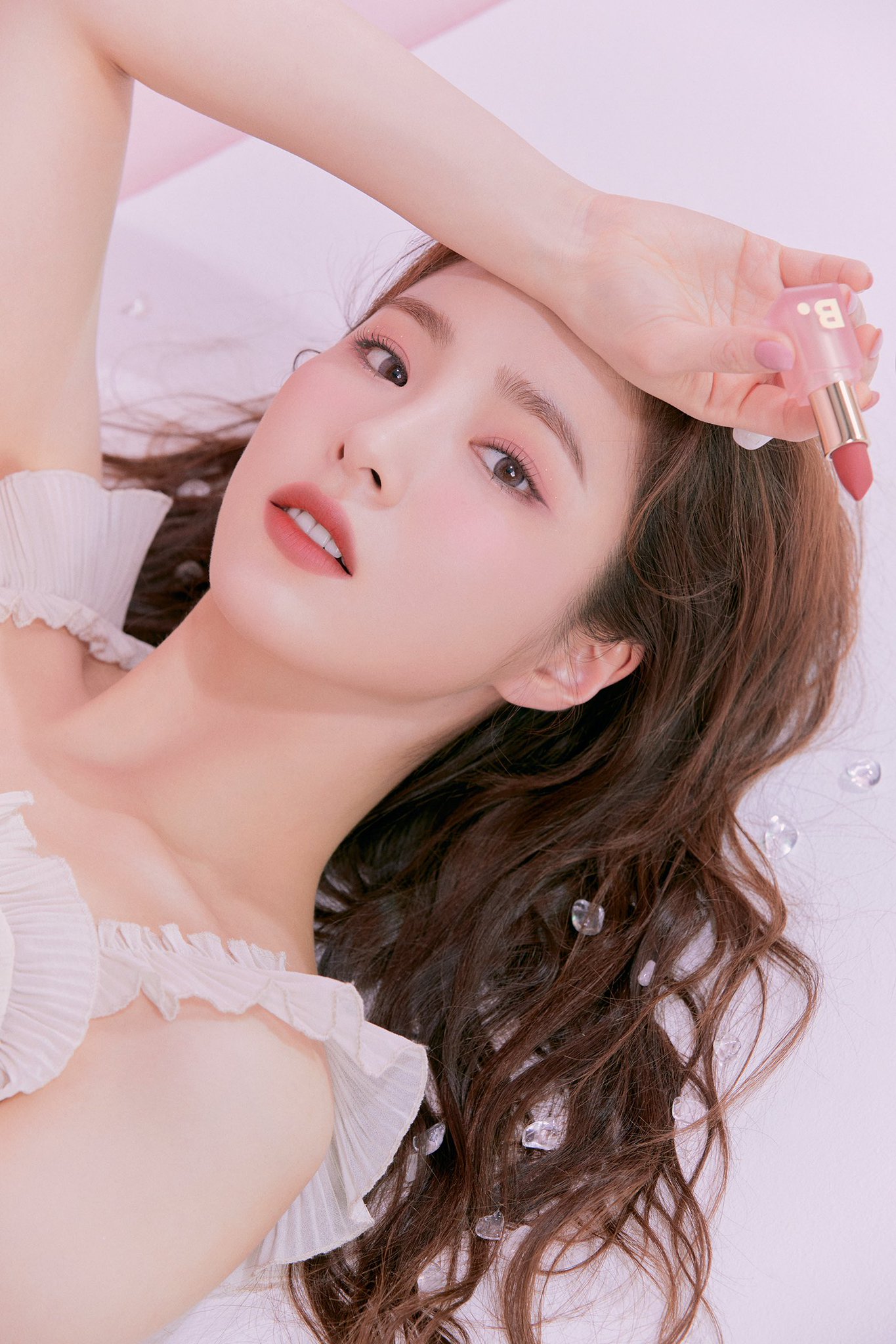 [잡담] 신세경씨 아이돌 그룹했어도 비주얼멤으로 유명했을거같다 | 인스티즈