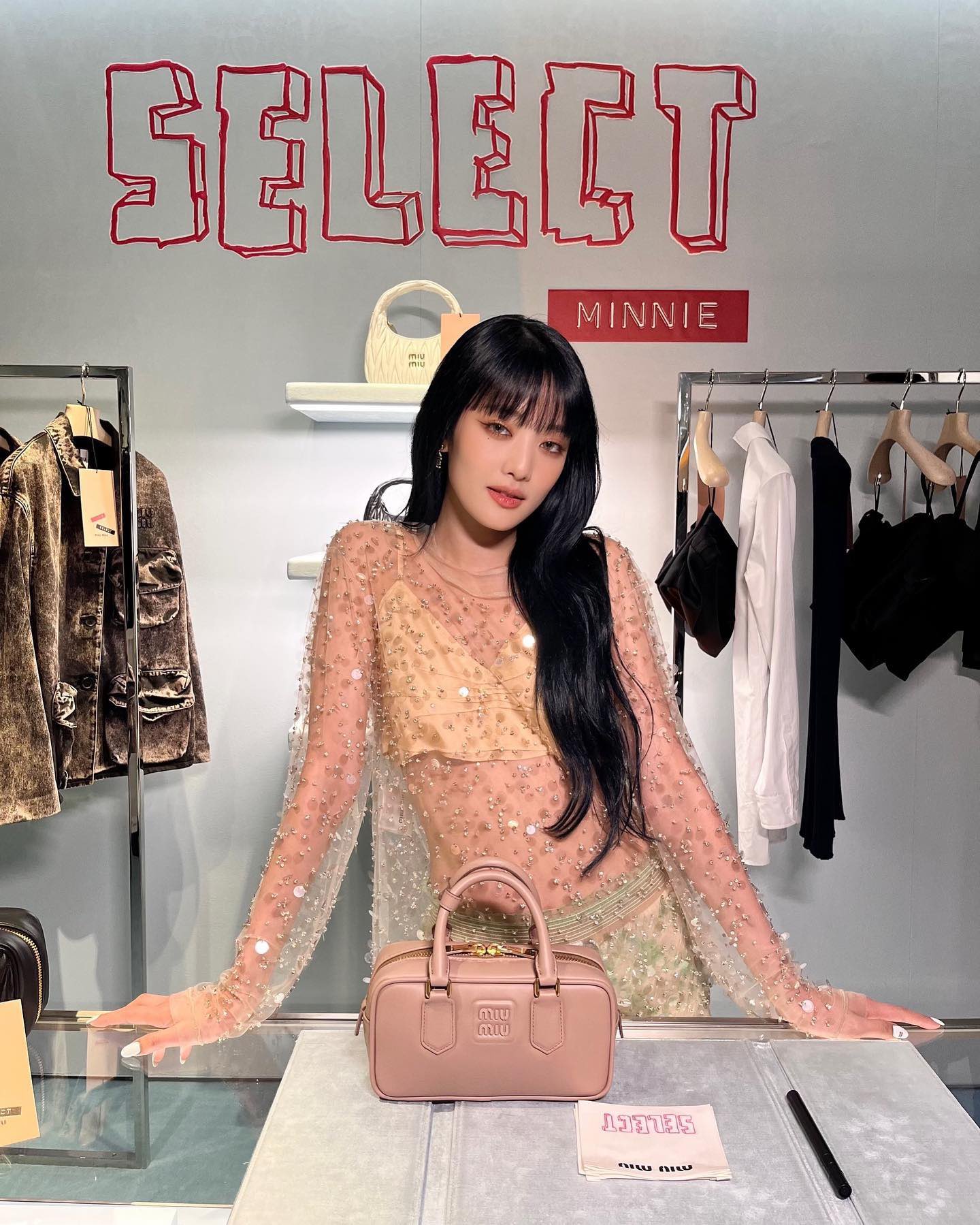 [잡담] 김민니 이 미우미우 찰떡걸 어떠캄... | 인스티즈
